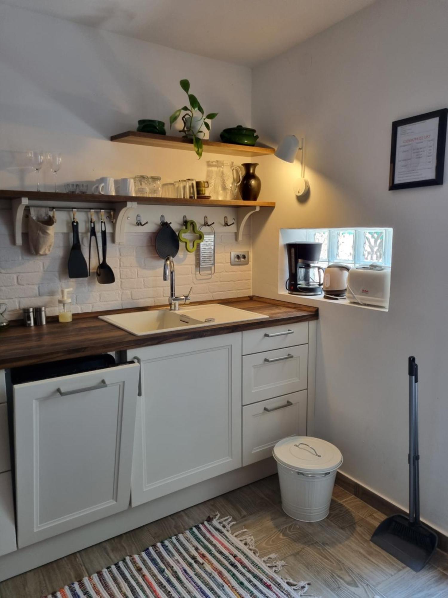 Apartment Vesna With Terrace バスカ エクステリア 写真